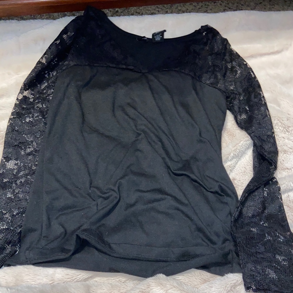 ❤️4/$20 New Directions Lace Blouse